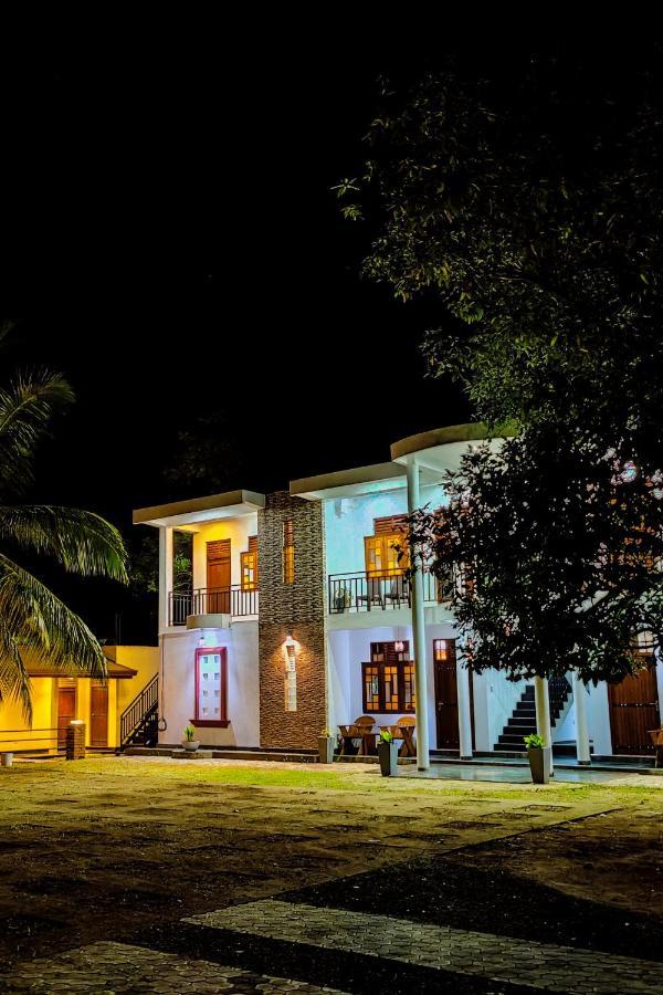 Jay'S Avenue Udawalawe Exterior foto