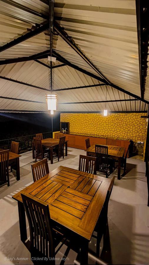 Jay'S Avenue Udawalawe Exterior foto